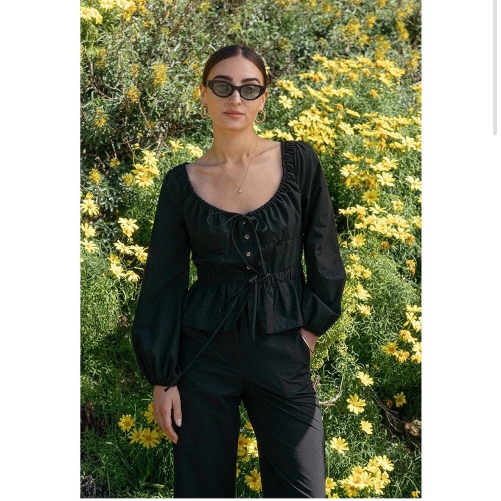 Ciao Lucia Black Button-Up Top